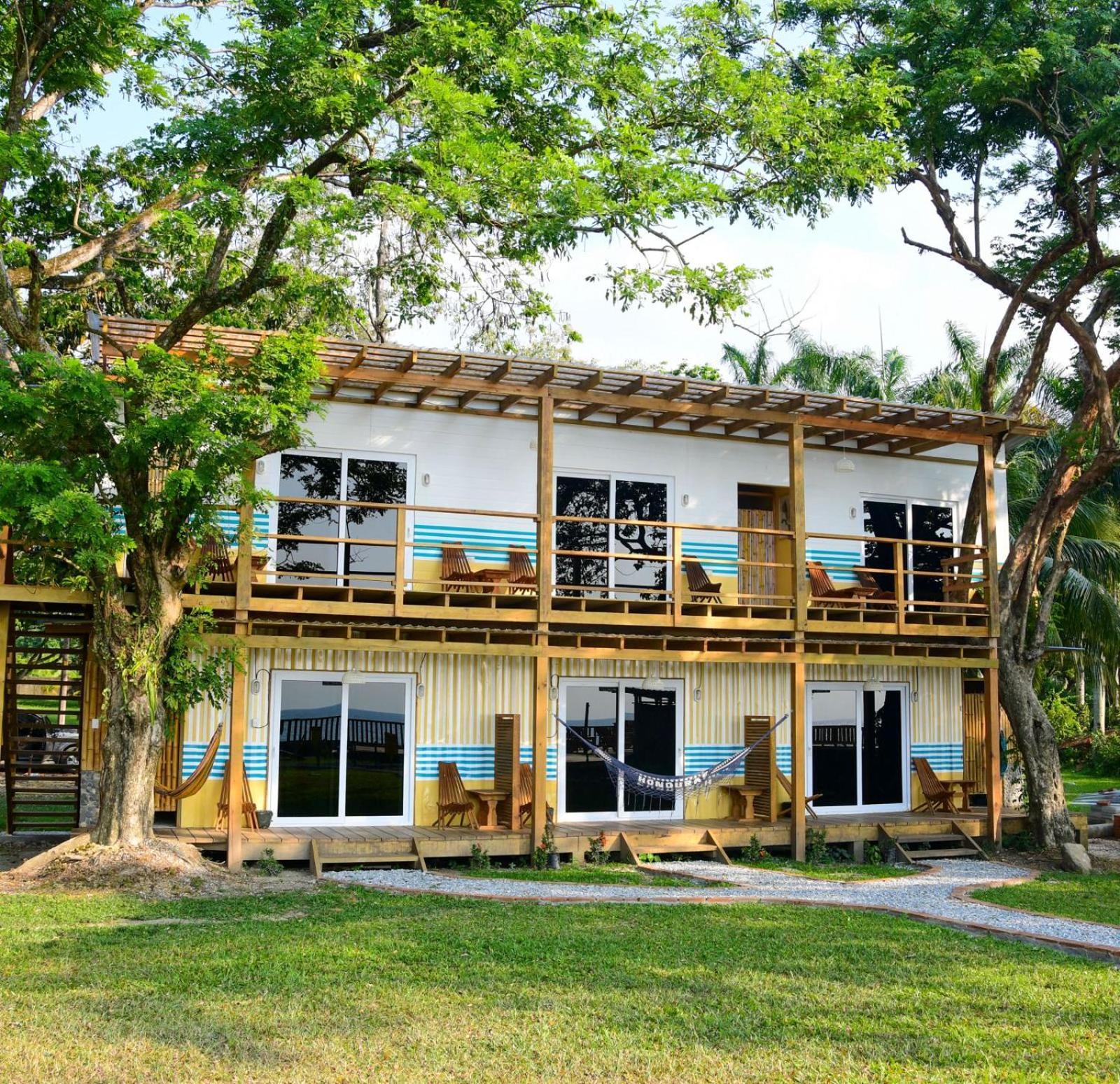 Sunset Hut Hostel Omoa Exterior foto